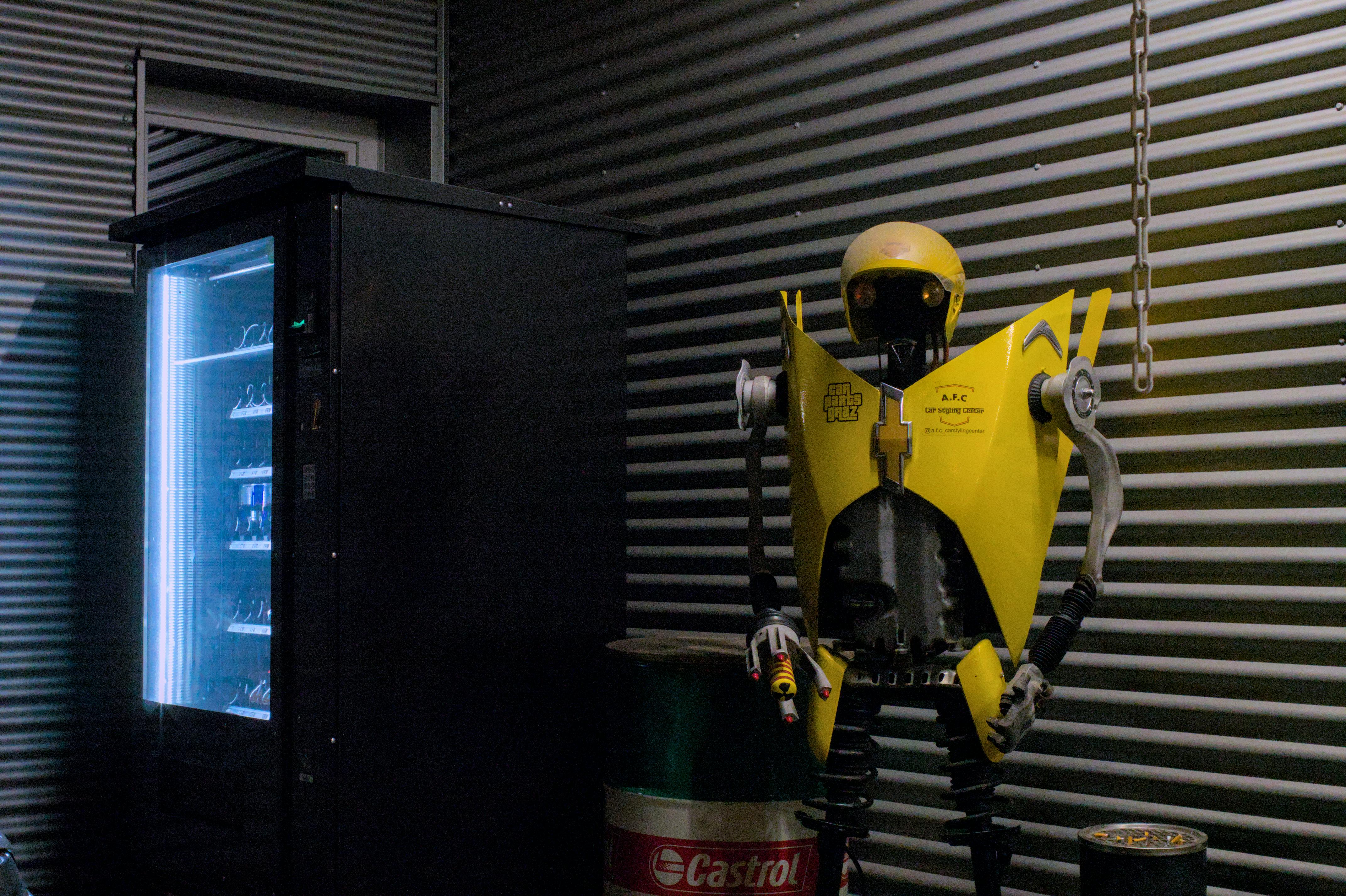 AI Vending Machine Payback: Pre-Made vs Custom Build (2026)