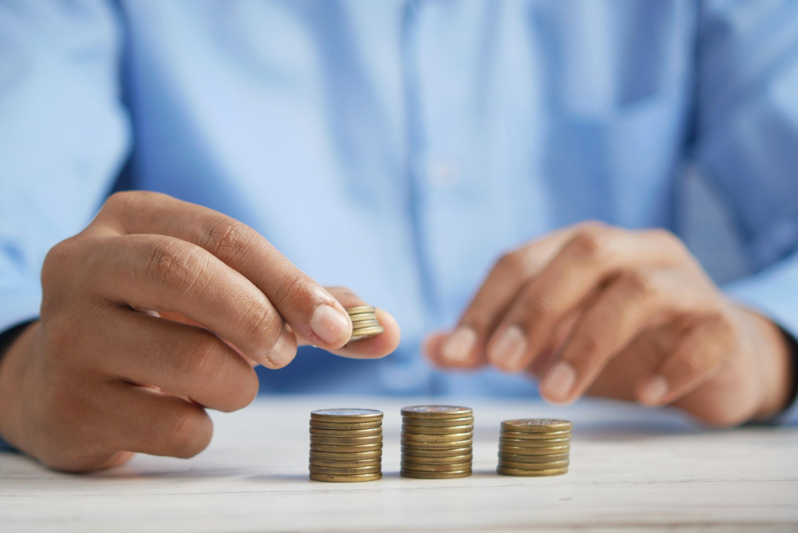 Top Side Hustles to Build Passive Income in 2026