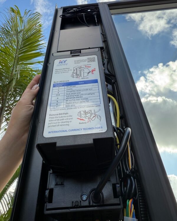 Smart Combo Vending Machine - Image 19