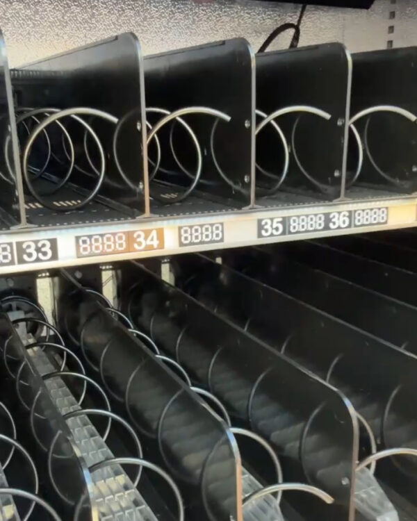 Smart Combo Vending Machine - Image 6