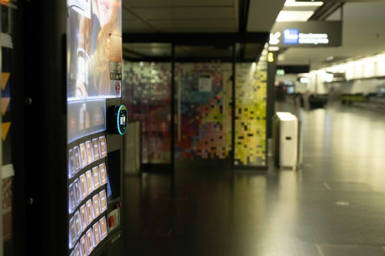 vending machine airport